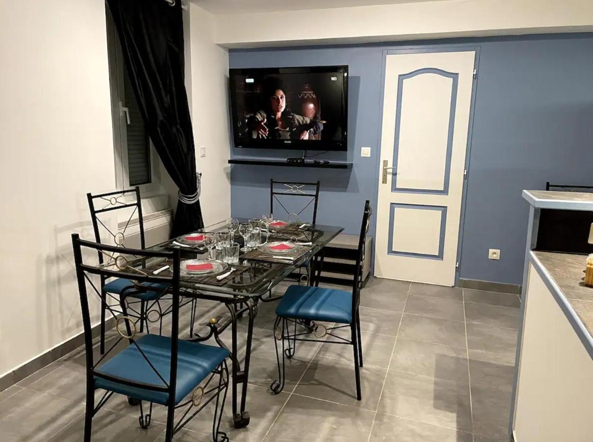Appartement Avec Parking Gratuit Et Wifi Vierzon Zewnętrze zdjęcie