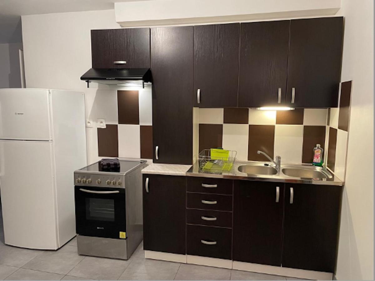 Appartement Avec Parking Gratuit Et Wifi Vierzon Zewnętrze zdjęcie