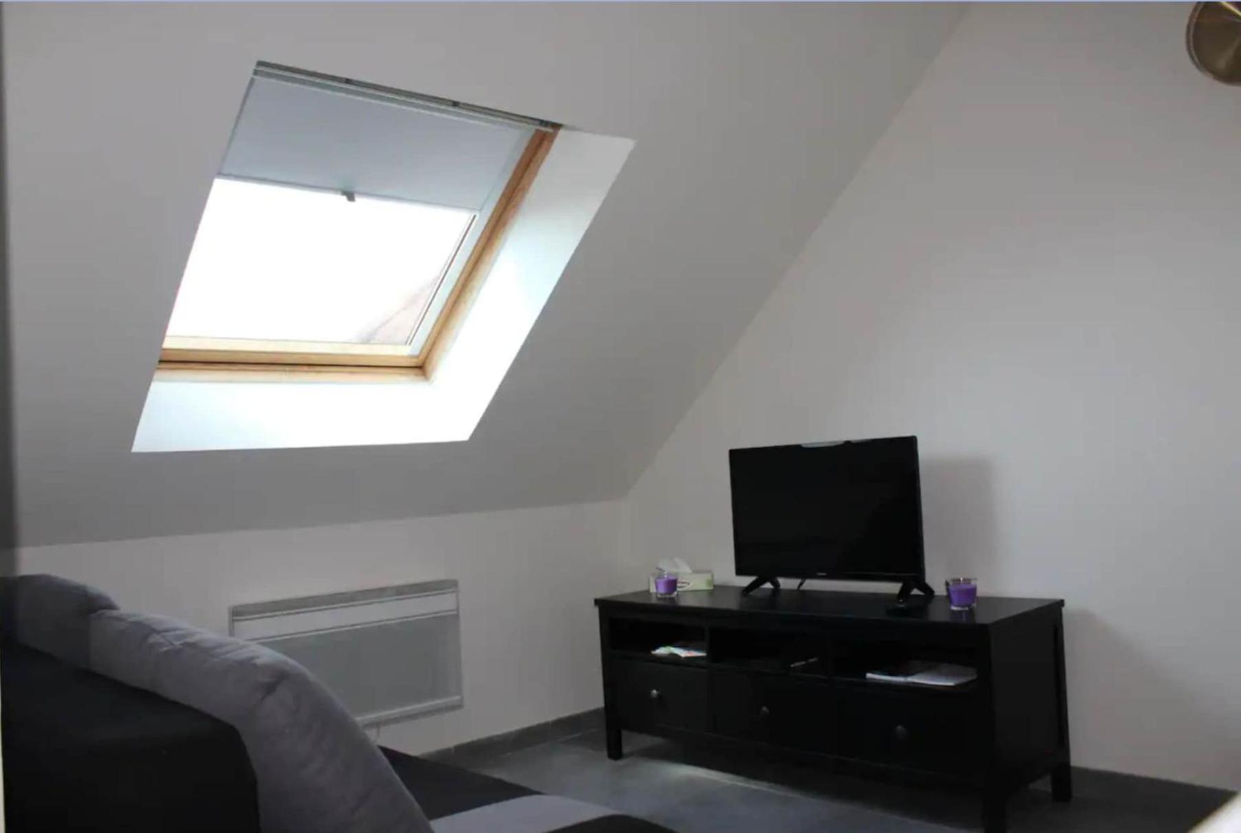 Appartement Avec Parking Gratuit Et Wifi Vierzon Zewnętrze zdjęcie