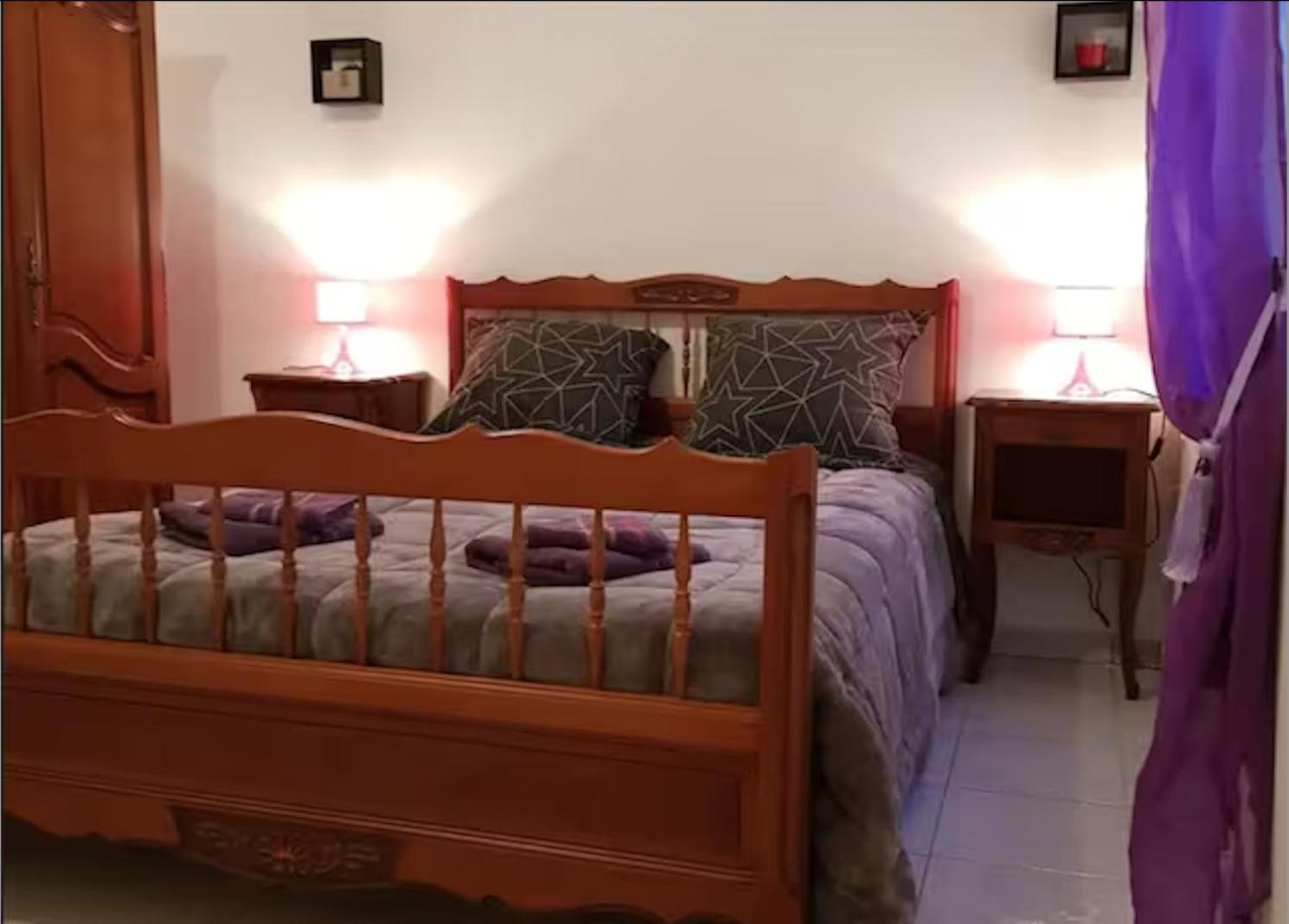 Appartement Avec Parking Gratuit Et Wifi Vierzon Zewnętrze zdjęcie